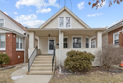 5116 W Waveland Avenue Chicago IL 60641