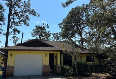 521 Artists Avenue Englewood FL 34223
