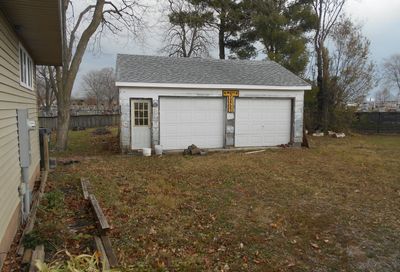 810 E Ficklin Street Tuscola IL 61953