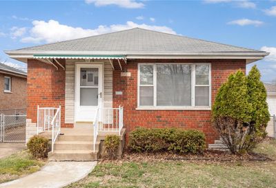 7121 Whaley Place St Louis MO 63116
