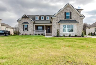 1112 Pretender Way Columbia TN 38401