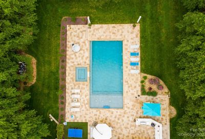 1470 Willow Oaks Trail Matthews NC 28104