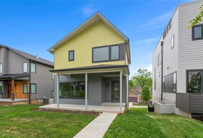 2531 Forest Avenue Kansas City MO 64108