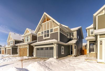 271 River Heights Crescent Cochrane AB T4C0V2