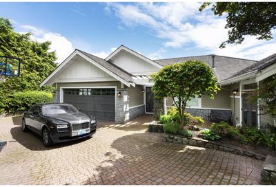 2228 LYTHE COURT West Vancouver BC V7S3H8