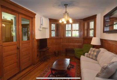 1049 N Hoyne Avenue Chicago IL 60622
