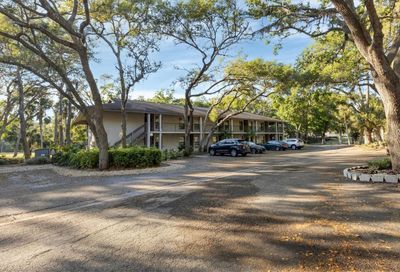 3015 Quail Hollow Sarasota FL 34235