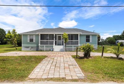 925 Elmwood Avenue Moore Haven FL 33471