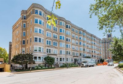 10 N Kingshighway Boulevard St Louis MO 63108