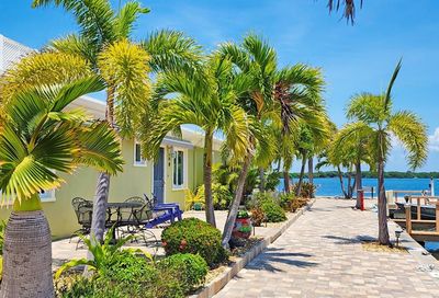 104 Twin Shores Boulevard Longboat Key FL 34228