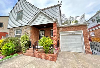 222-19 Kingsbury Avenue Oakland Gardens NY 11364