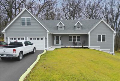 12 Lake View Court Johnston RI 02919