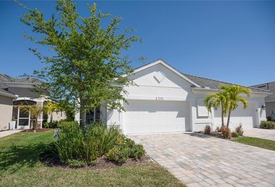 7543 Campus Cove Sarasota FL 34243