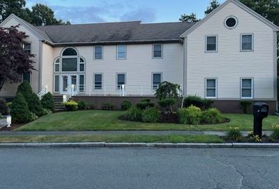 27 Emily Ln Peabody MA 01960