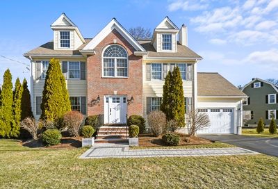 16 Alfred St Woburn MA 01801