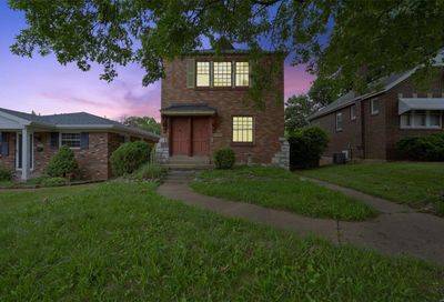 3833 Blow St St Louis MO 63116