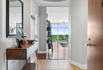 1335 S Prairie Avenue Chicago IL 60605
