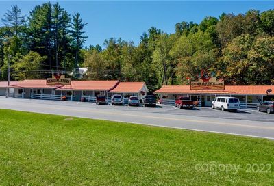 13752 S 226 Highway Spruce Pine NC 28777
