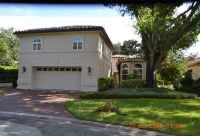 1127 Flores De Avila Tampa FL 33613
