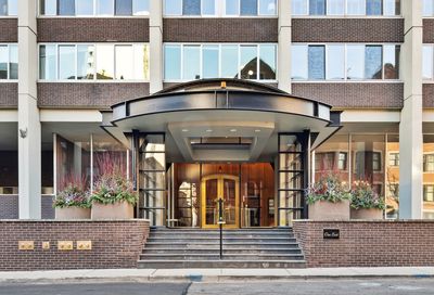 1 E Schiller Street Chicago IL 60610