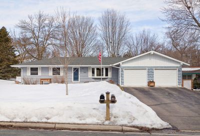 1563 Circle Lane Burnsville MN 55337
