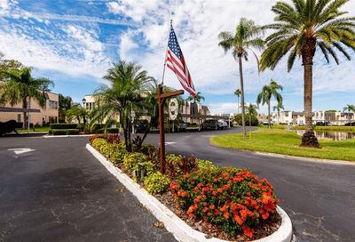 208 Elmwood Circle Seminole FL 33777