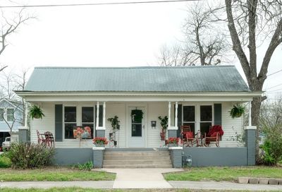 312 W. 10th Street Georgetown TX 78626