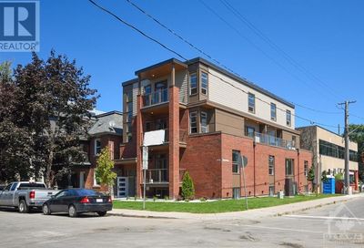 15 MONK STREET Ottawa ON K1S3Y5