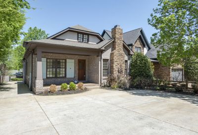 2416b Abbott Martin Rd Nashville TN 37215