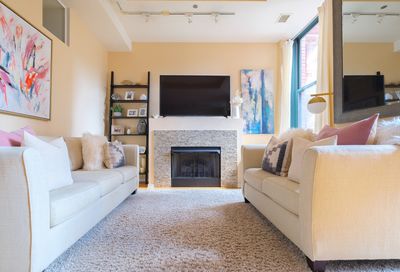 208 W Washington Street Chicago IL 60606