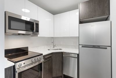 6001 N Kenmore Avenue Chicago IL 60660