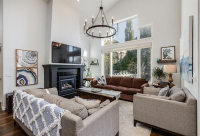 99 Royal Road NW Calgary AB T3G5G9