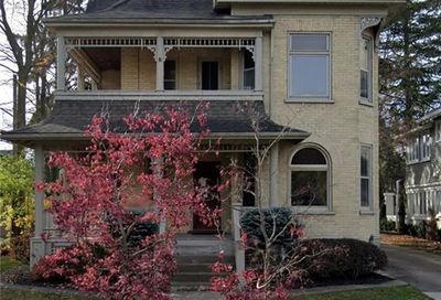 33 ROLAND Street Kitchener ON N2G1K5