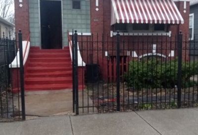 8443 S Manistee Avenue Chicago IL 60617