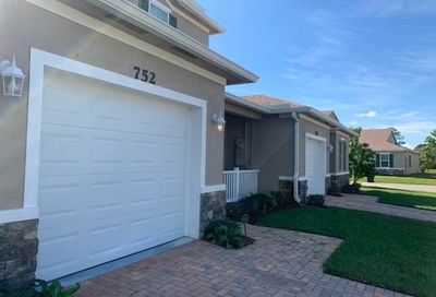 752 NE Hawks Ridge Way Port St. Lucie FL 34983