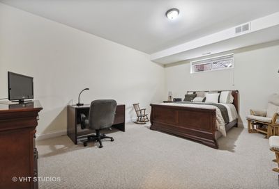 3329 N Pacific Avenue Chicago IL 60634