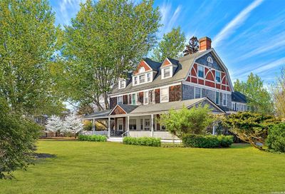 32 Ocean Avenue East Hampton NY 11937