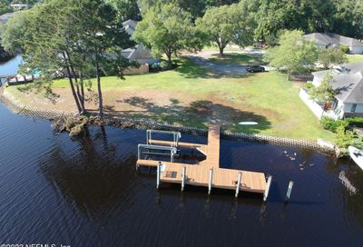 4733 Pirates Bay Dr Jacksonville FL 32210