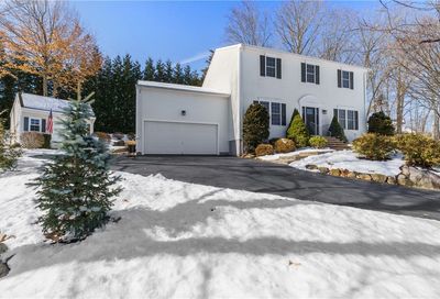 15 Wickham Court Cranston RI 02921