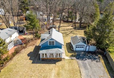 40 Oakland Dr Auburn MA 01501