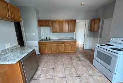 127 Austin St Worcester MA 01609