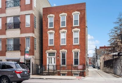 1647 W North Avenue Chicago IL 60622