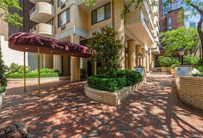 311 E 38th Street New York NY 10116