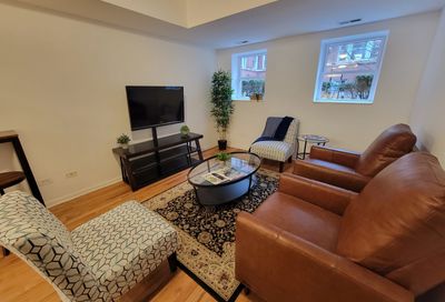 843 W Belle Plaine Avenue Chicago IL 60613