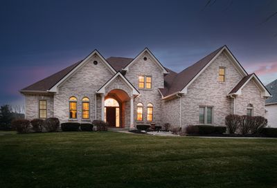 11380 Hawthorn Ridge Fishers IN 46037