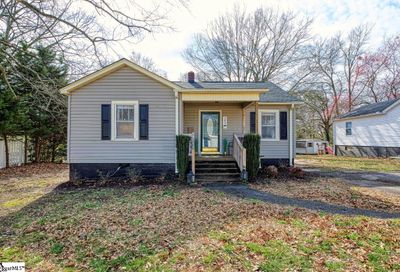 303 Edgewood Belton SC 29627