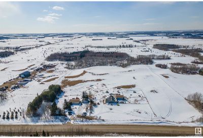 23023 TWP RD 504 Rural Leduc County AB T0B3M1