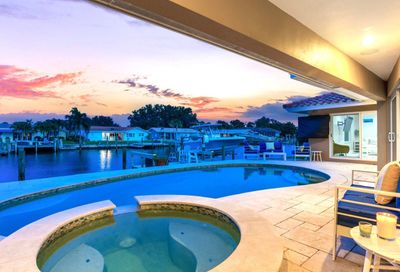 2016 Michigan Avenue NE St Petersburg FL 33703