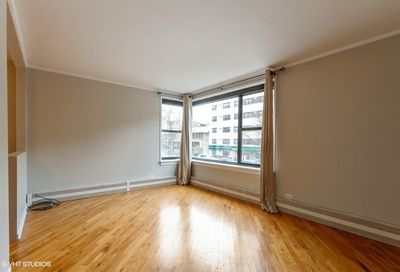 525 W Aldine Avenue Chicago IL 60657