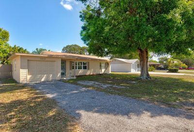 3915 25th Street W Bradenton FL 34205